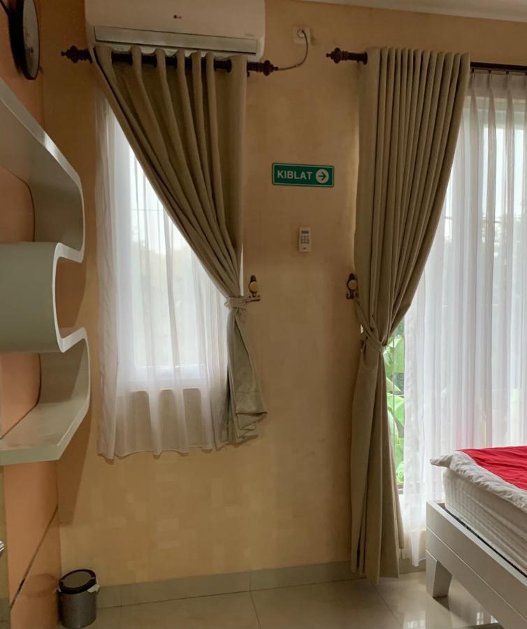 Platinum Setramurni Guest House Bandung 3Br Exterior foto