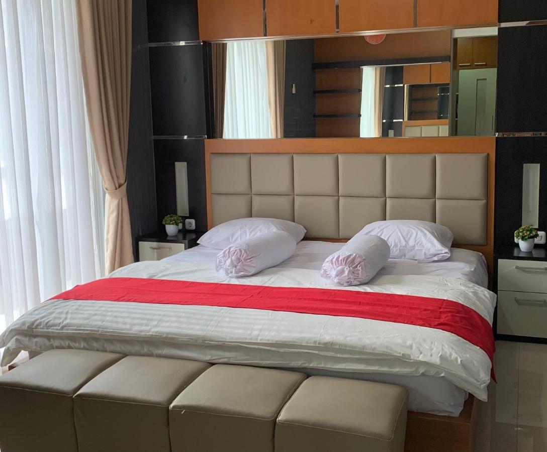 Platinum Setramurni Guest House Bandung 3Br Exterior foto