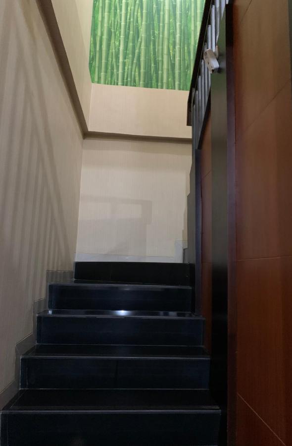 Platinum Setramurni Guest House Bandung 3Br Exterior foto
